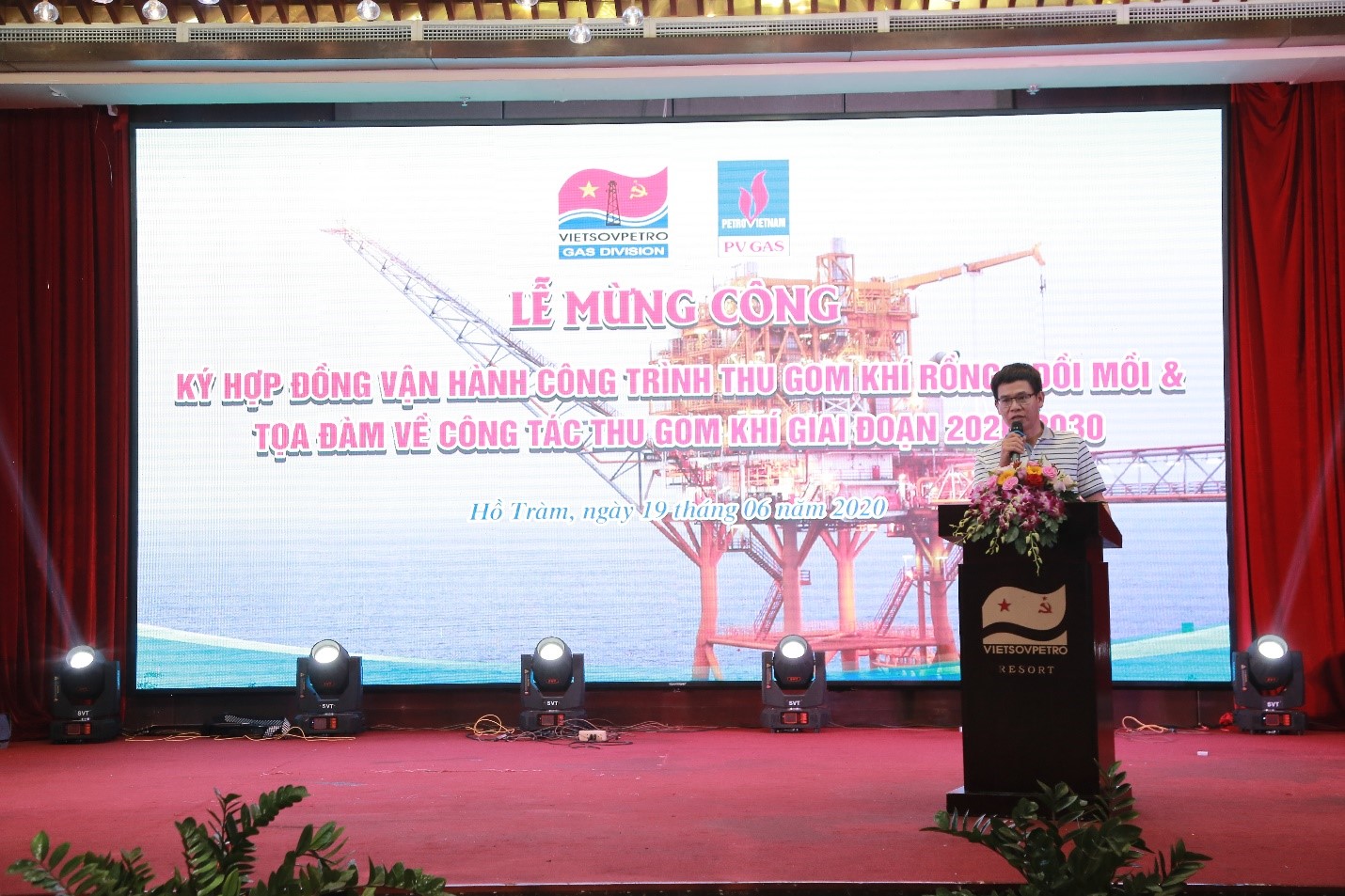 Đồng chí Trần Huy Thực Trưởng ban KTCN, Tổng công ty Khí Việt Nam (PVGAS) phát biểu tại Lễ mừng công.jpg